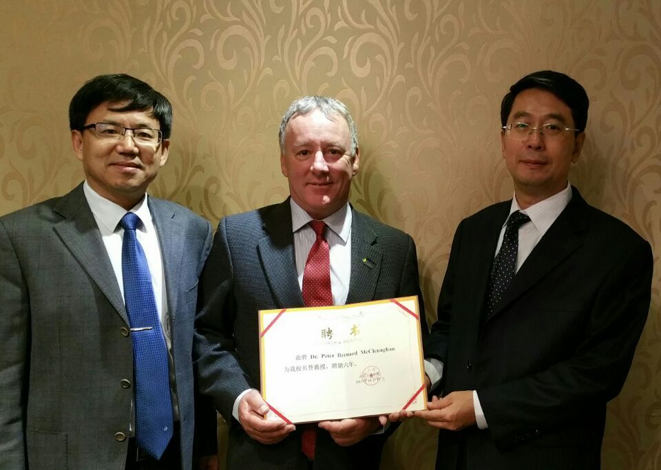 徐校长与Peter教授20151029114315.jpg